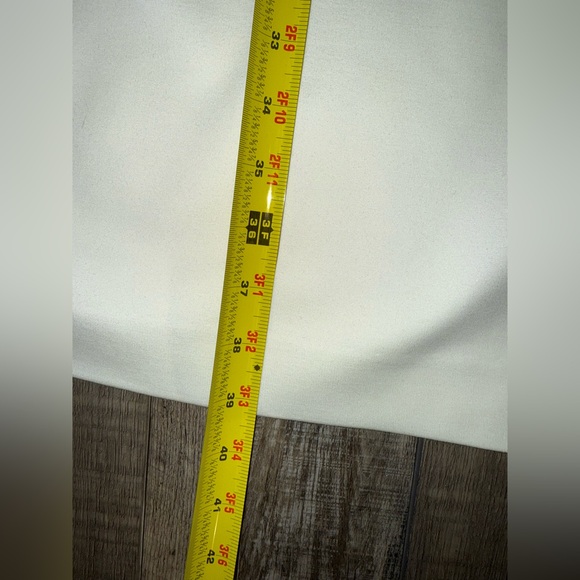 Diane Von Furstenberg Size 10 Pre-Owned - Picture 5 of 9